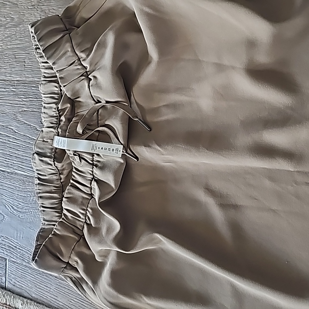 Lululemon On The Fly Skirt *Woven